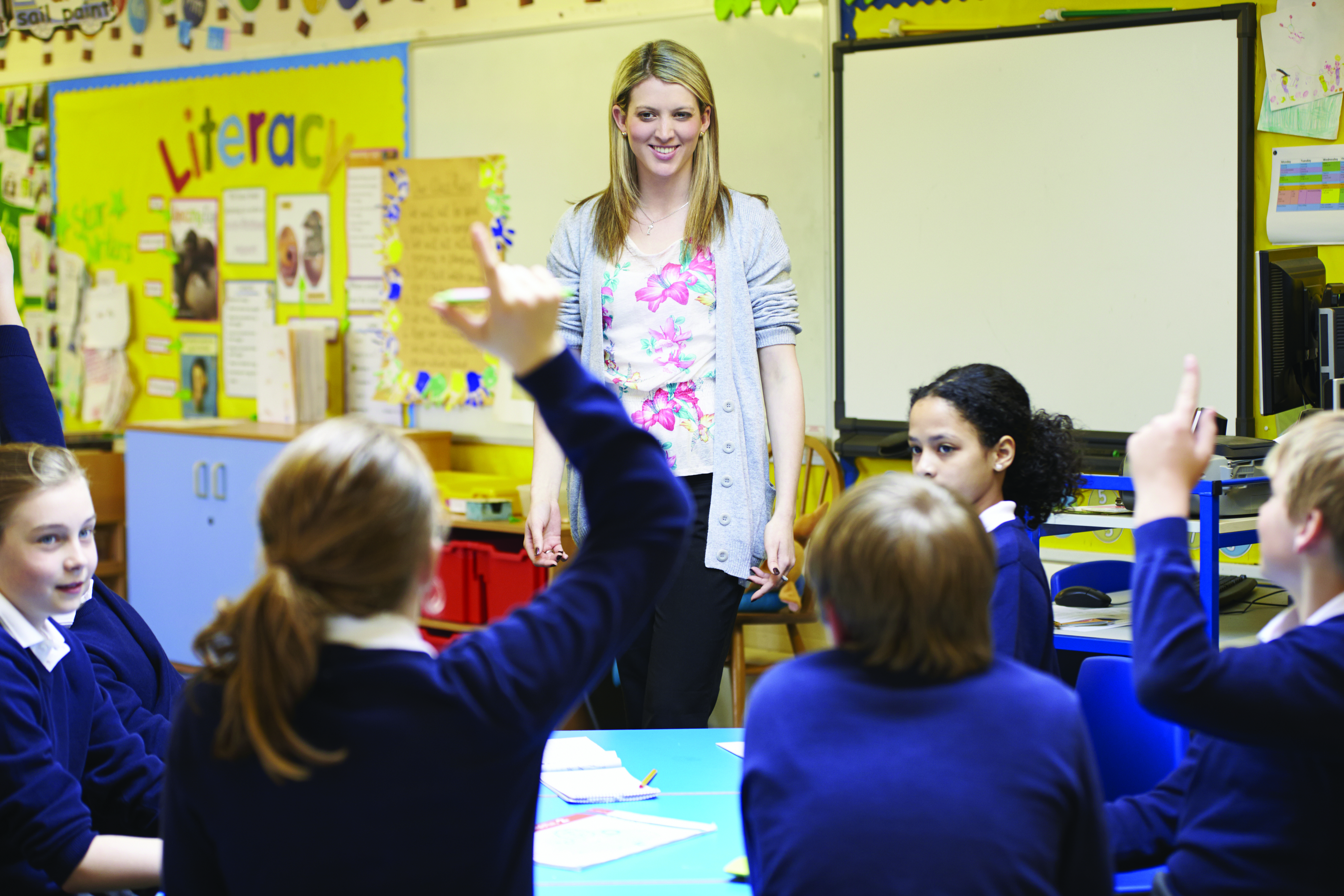 14995841-teacher-4784917