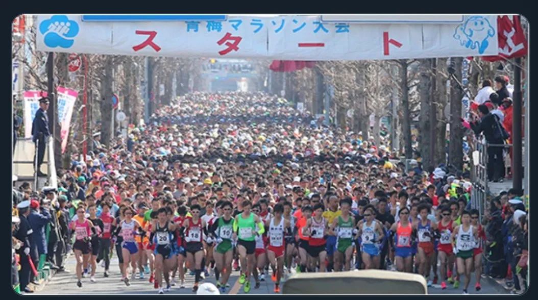 日本多场万人马拉松如期举行：有选手戴口罩参赛