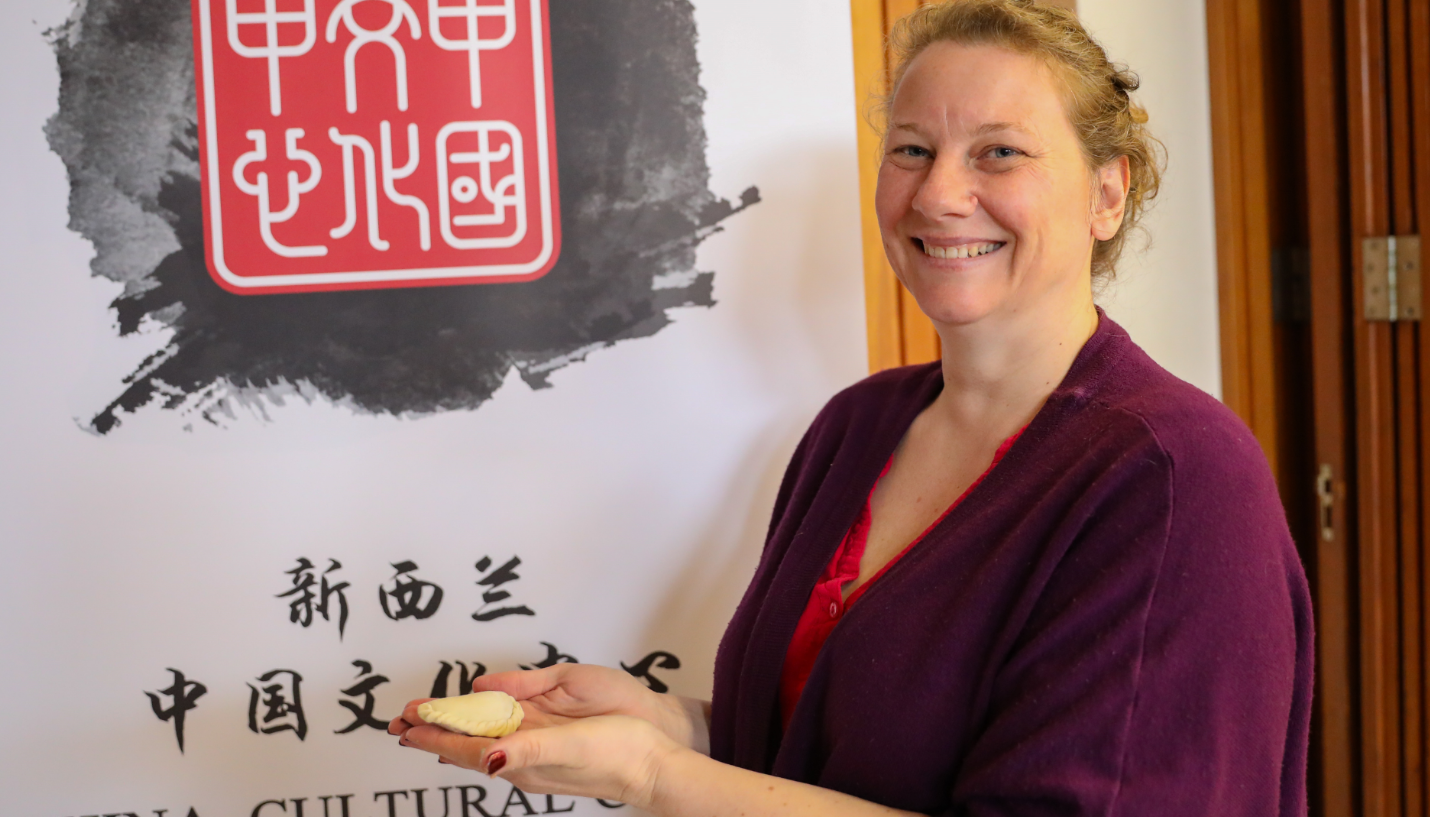 “天涯共此时”文化大餐妆点上哈特“中国日”