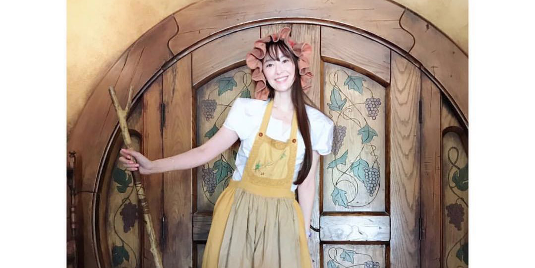 吴佩慈带女儿来新西兰啦！4岁“小蕊蕊”穿衣打扮十分有品位