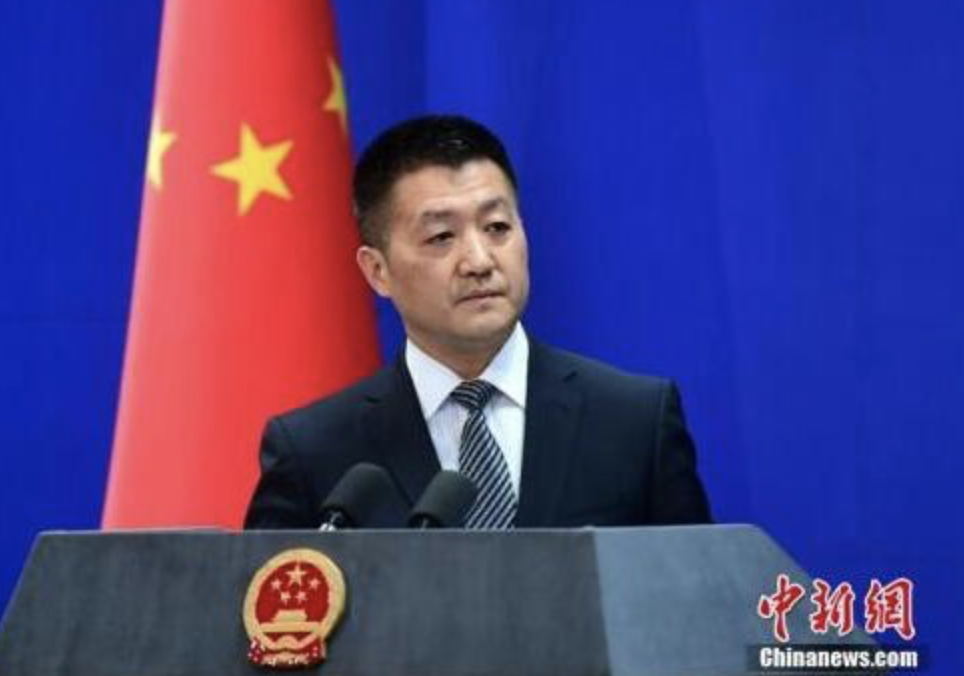 陆慷回应海外社交媒体出现中国外交部官方账号：是假的