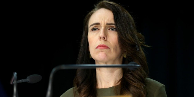 Jacinda Ardern辩称延长封锁期非出于政治考量，国家党批信息不透明