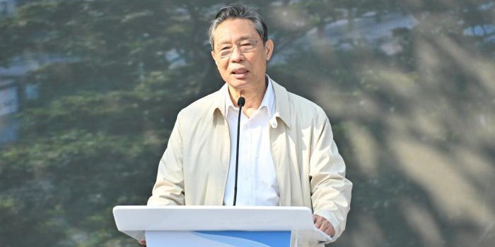 钟南山：预计全球疫情3月起才会下降
