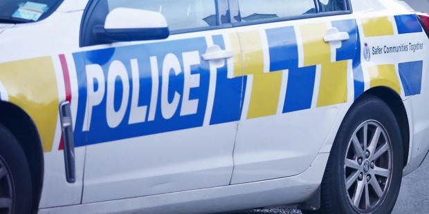 奥克兰南区一名男子昨夜被重伤后不治身亡，一人被控谋杀