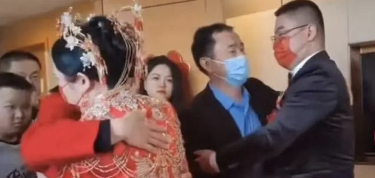 电影《失孤》原型郭刚堂儿子大婚，刘德华送祝福