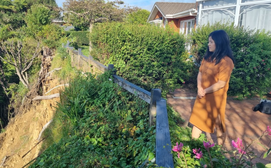 华人夫妇家里土地出现滑坡得自己掏钱修复！市议会拒绝提供资金帮助