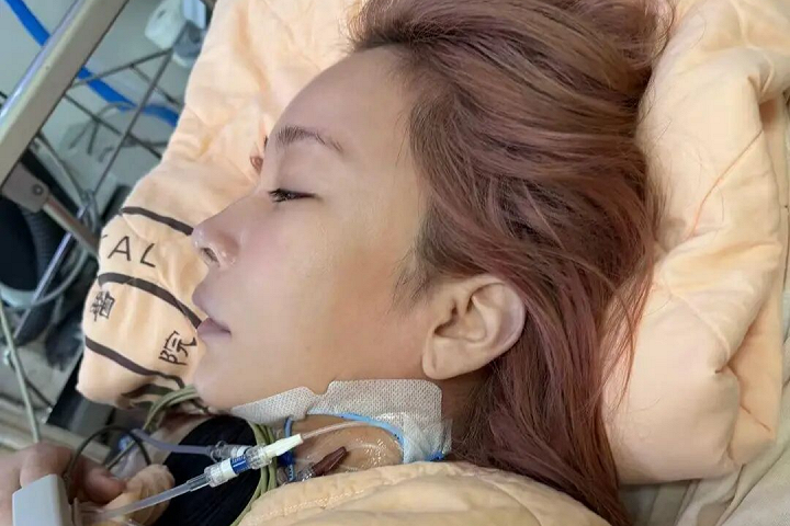 被送入ICU抢救治疗超10天，女歌手发文讲述生死经历