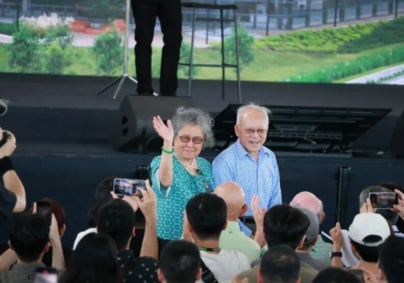 輝達員工大會黃家三代都到了！黃仁勳談爸媽「最典型台灣父母」 | 黃仁勳旋風來台| 產經| 聯合新聞網