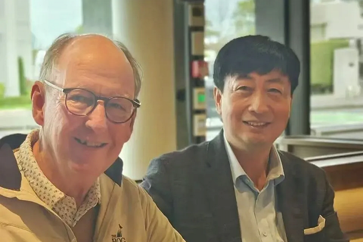 独家采访Bayleys资深华人中介Harry Cheng:专注地产16年,联手业内传奇,成就最强“王炸”!