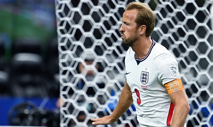 复仇之战，时隔八年再相逢！英格兰4-2战胜克罗地亚！