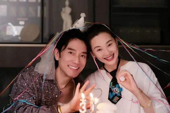从“穷小子拐走富家女”到全网夸的内娱神仙夫妻：好甜，喷不了！