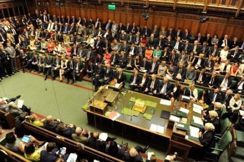 英首相输掉政治博弈 将组联合政府再担脱欧重任