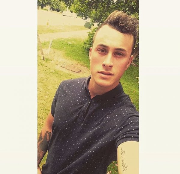 4E6F877D00000578 5974797 Topless roofing technician Samuel Newman was accused of flirting a 45 1532094831344