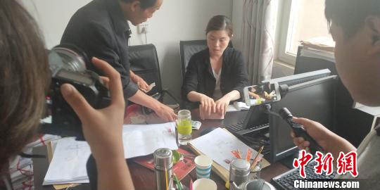 “王凤雅之死”事件续：爷爷将剩余1301元转捐慈善会