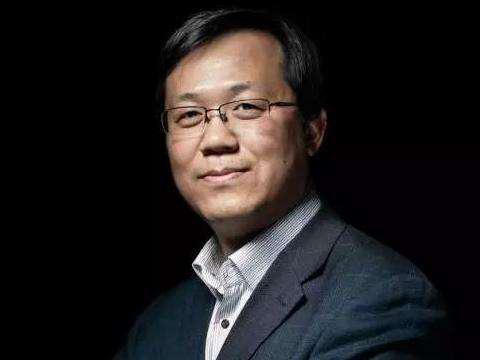 打断狗仔卓伟的狗腿 娱乐圈从此天下无贼