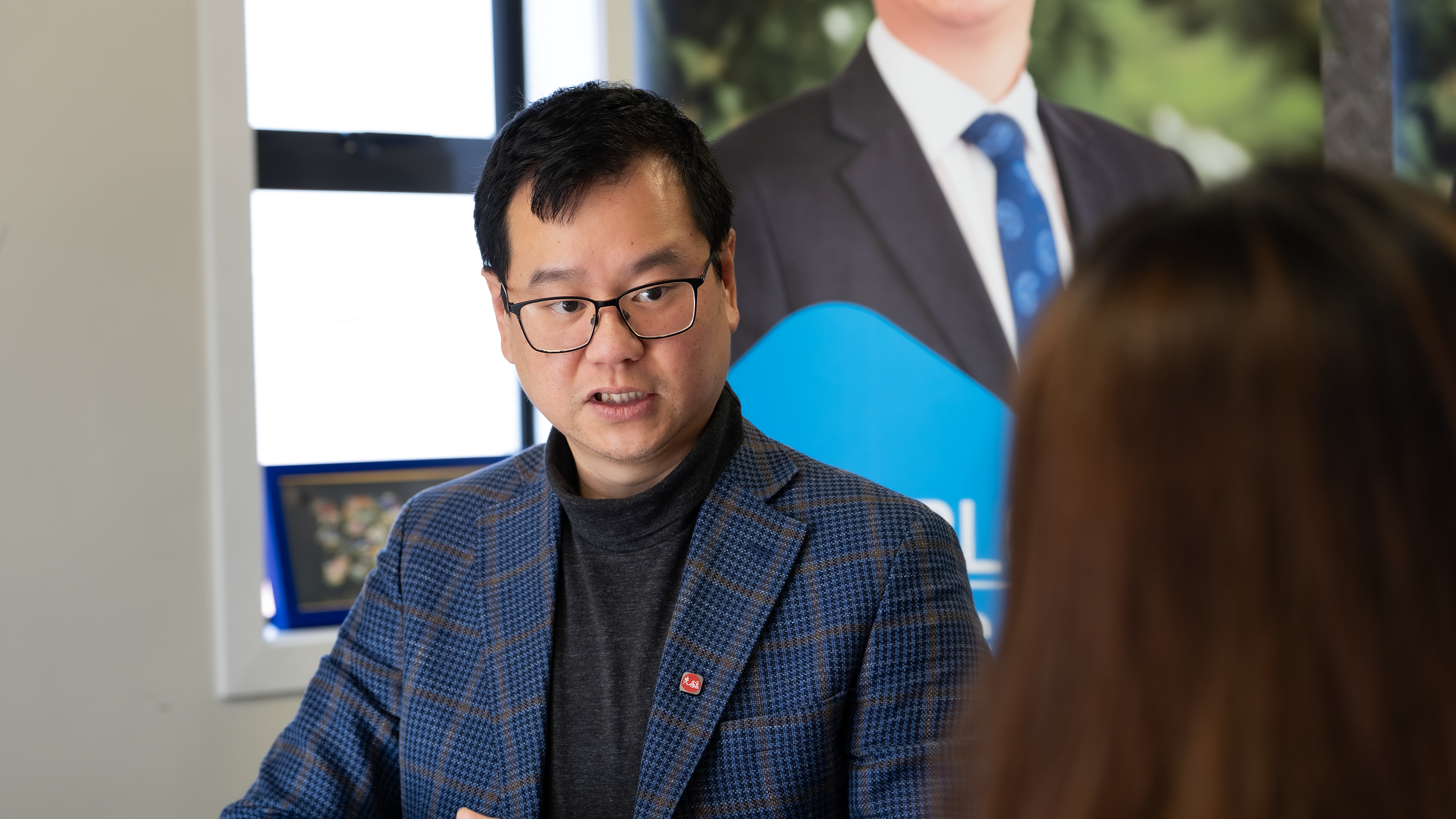 从大选黑马到国会议员：Carlos Cheung的三年答卷