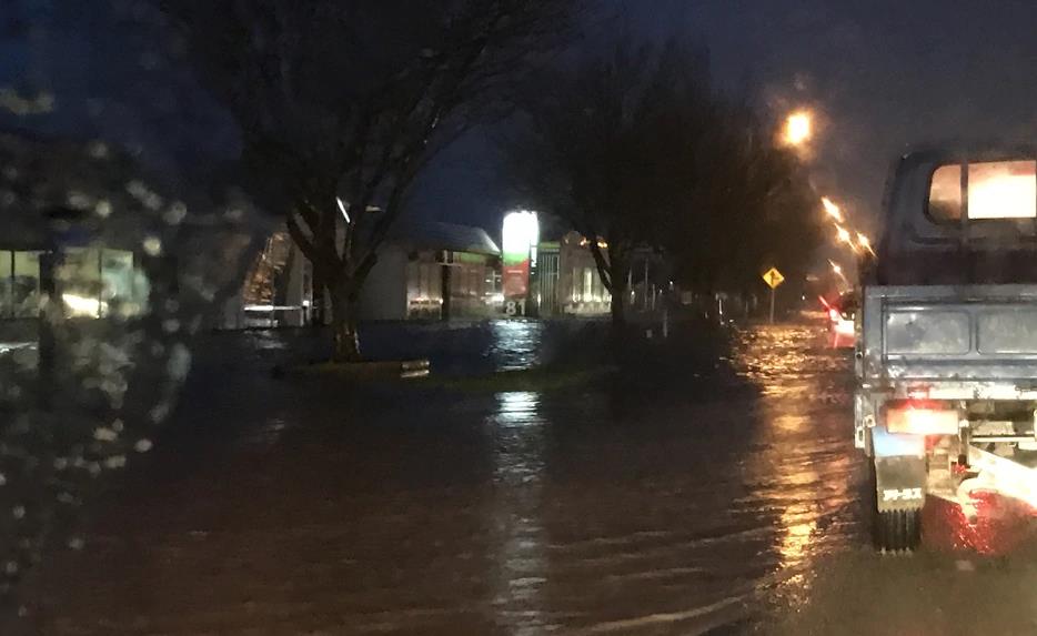 警报！南岛淹水 北岛暴雨！今日恶劣天气继续肆虐全国！