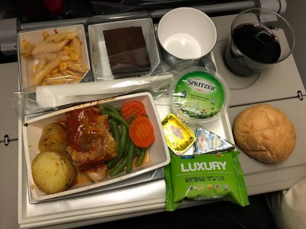 Flying from Kuala Lumpur to Auckland with Malaysia Airlines 2 2