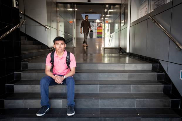 奥克兰私立学校倒闭致学生陷入困境：学校应更为透明