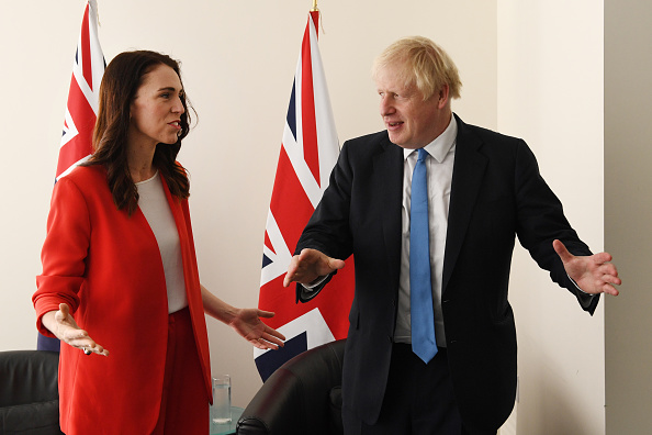 英国首相”剽窃“新西兰总理？这相似程度英国人看了都不好意思