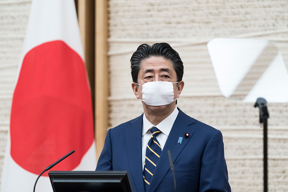 安倍参与“在家跳舞吧”活动，发视频呼吁民众居家防疫