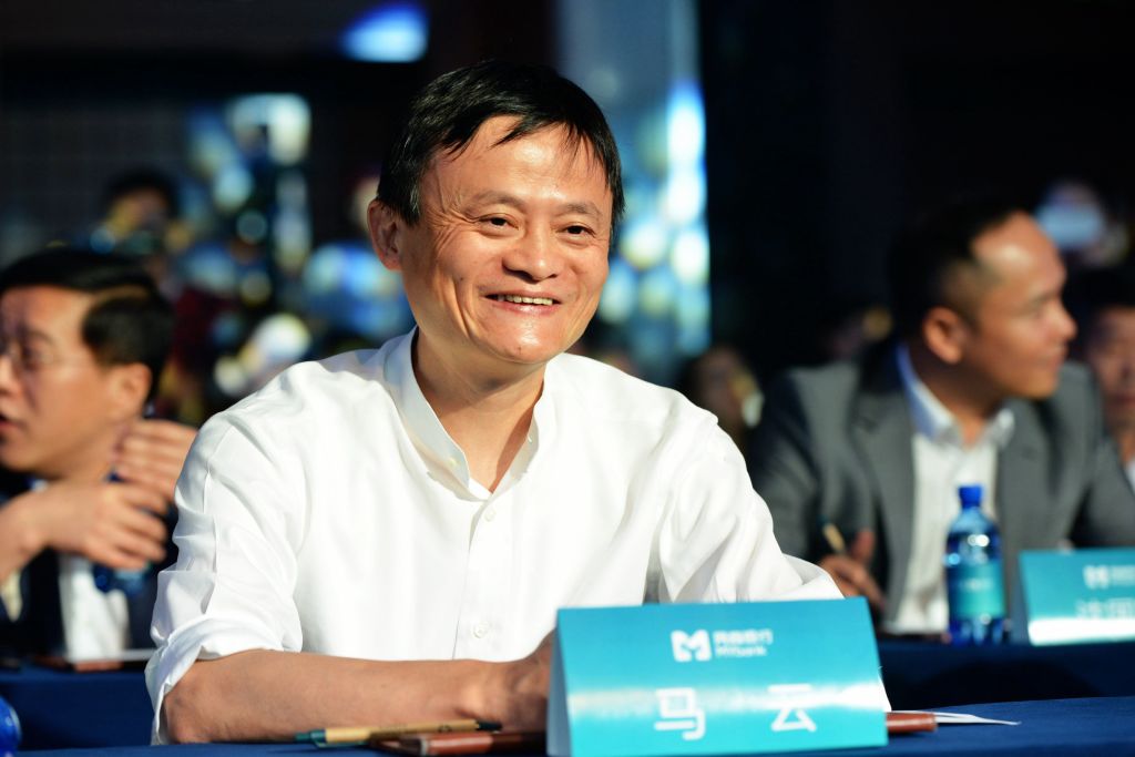 阿里再融800亿豪赌AI,马云出手增持