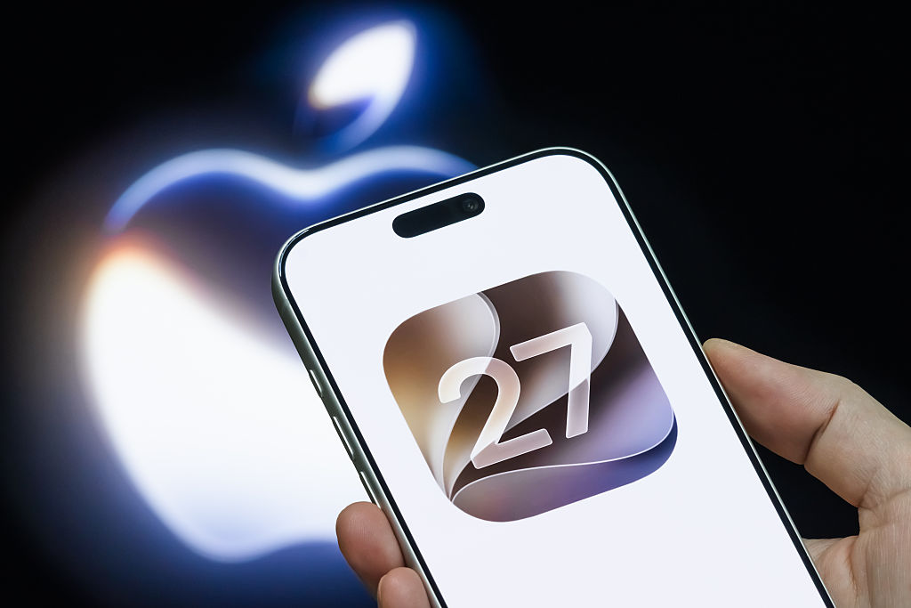 GettyImages-2280595110 | 苹果回应“升级iOS 27卡顿、掉电快”:不建议iPhone 13以下更新