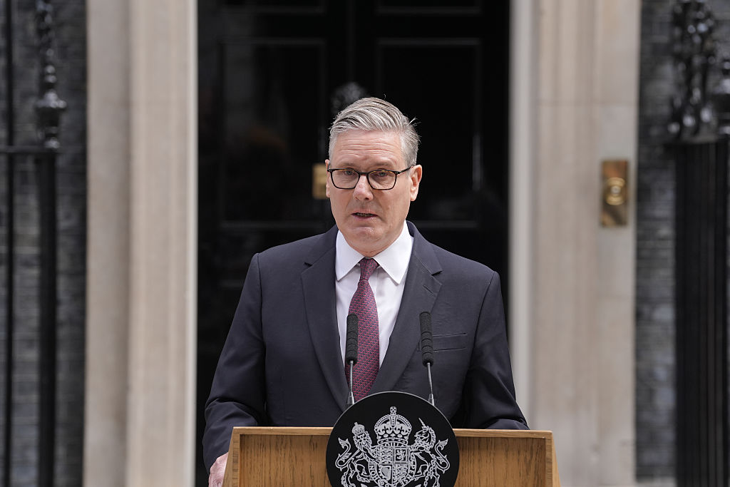 英国国王接受斯塔默的辞呈,斯塔默:全力支持继任首相