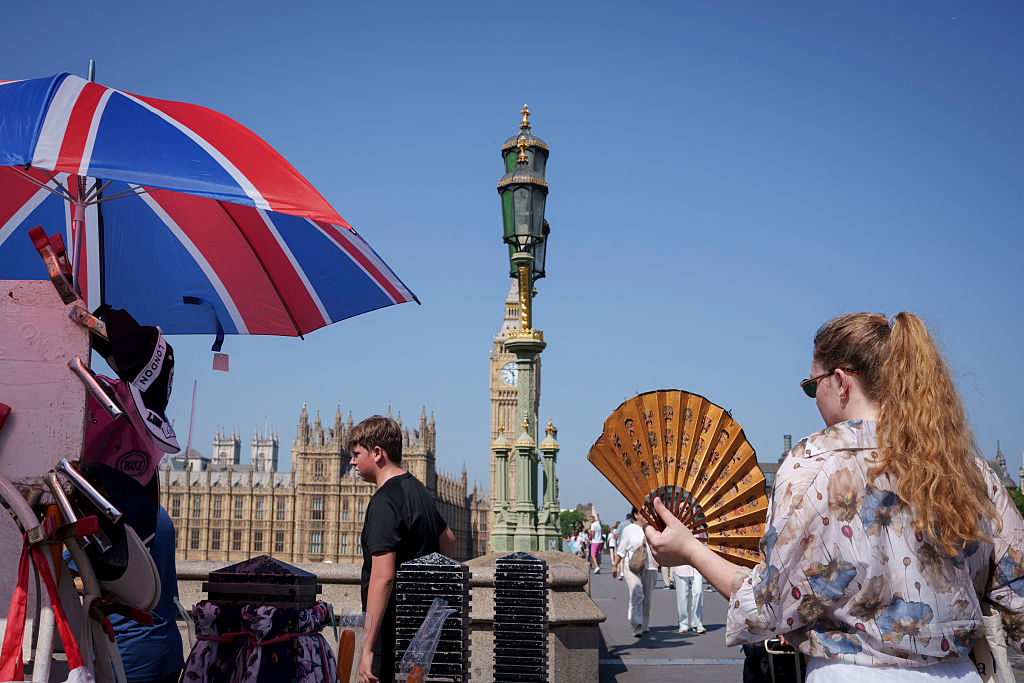 英国今夏创有记录以来最高温纪录 极端高温与干旱加剧