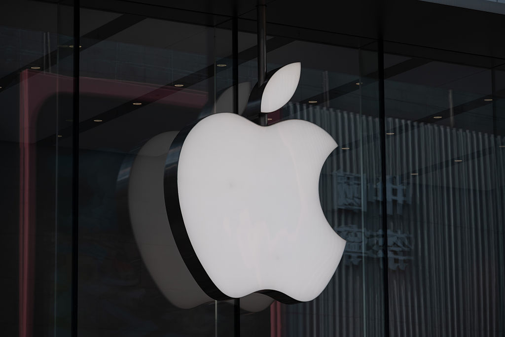 苹果新机价格遭泄露:折叠屏iPhone Ultra或超1.3万元