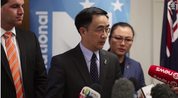 有关杨健议员 三个问题急需答案！
