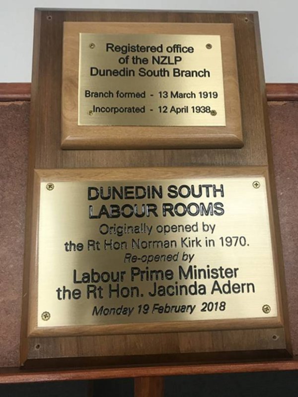 Labour plaque 2018022101