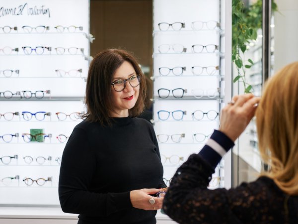 Lynne Parker styling a client
