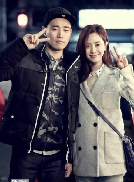 Monday couple Monday couple
