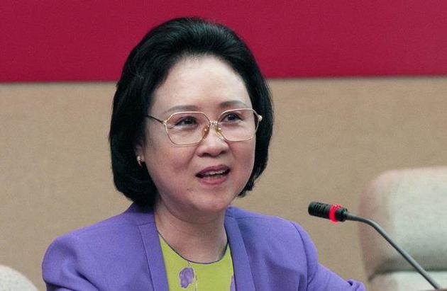 79岁琼瑶突发长文交代身后事：绝不抢救 一切从简