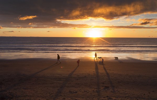 NewsPixNZ NZH 1092562 HighRes sunset