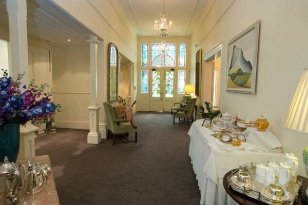 Premier House 25018112802