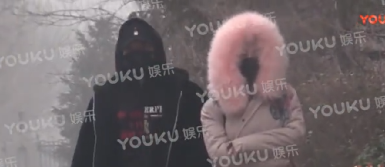 有情况？李小璐疑夜宿PG ONE家 贾乃亮直播称去做头发