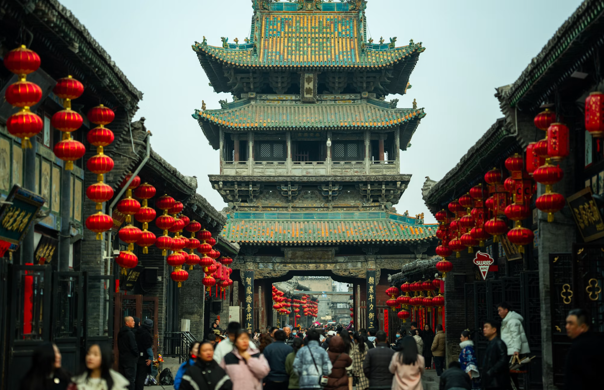 ScreenShot_2026-10-01_192937_953 | 国庆假期第一天，中国游客挤爆全世界