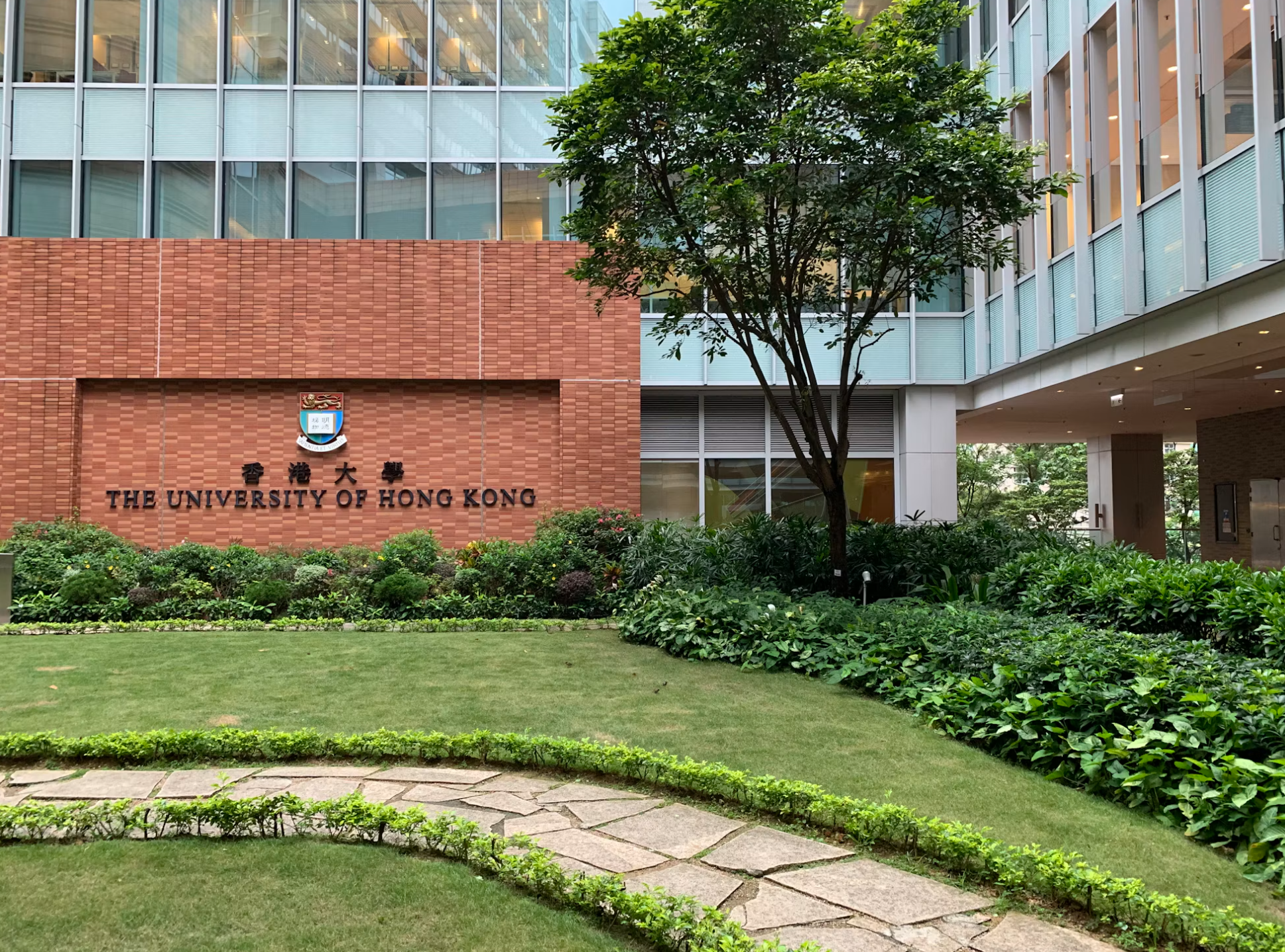 调查：香港成为升读博士首选地