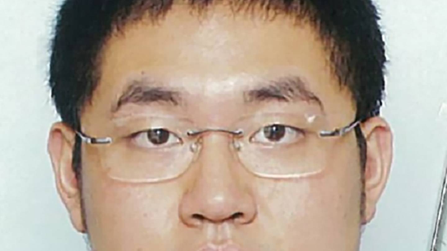 华人男子被抛尸的细节披露：死者被塞入冰箱 嫌犯曾两次埋尸
