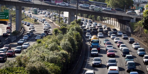 奥克兰堵车问题越来越严重  预计三年后这些道路将严重拥堵 | 奥克兰越来越堵车！交通局“搭上”微软可以解决吗？