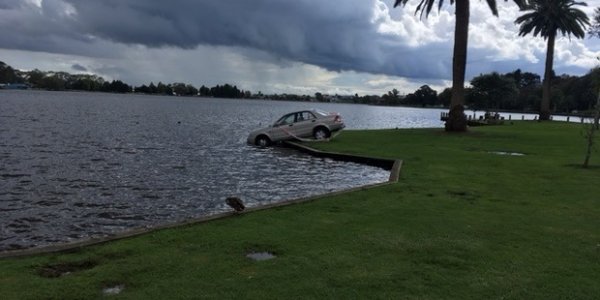 Vehicle at Hamilton Lake 3