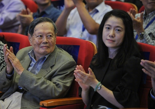 曝杨振宁遗产已经分配完毕 翁帆获一座三层别墅
