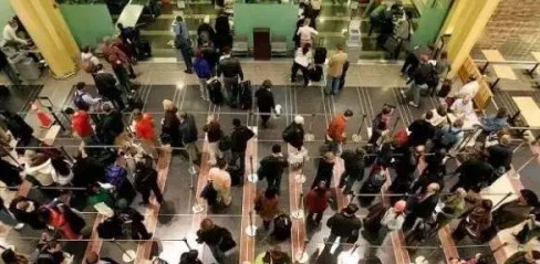 被关精神病院、丢移民身份……华人海外说话要当心