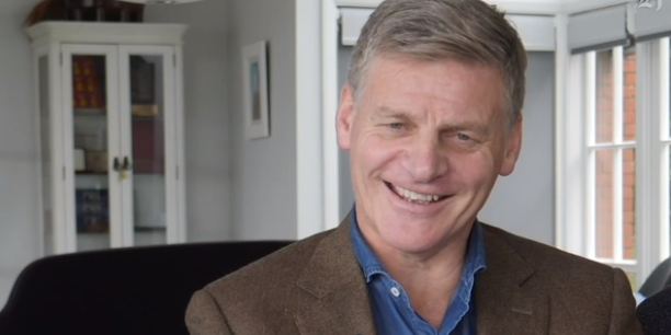 【先驱自媒】女王生日传喜讯 Bill English封爵啦！