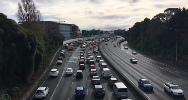 小长假余额已经不足 返程请格外当心这些路段