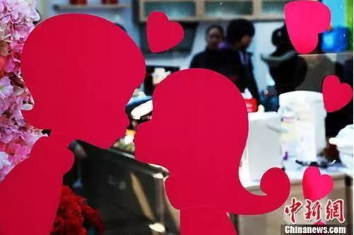 中国结婚率出现“五连降” 晚婚、不婚已成趋势？