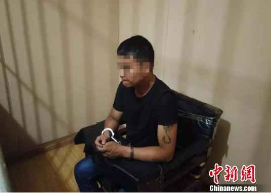 男子花16万元谈恋爱 “对象”居然是......花臂纹身大汉