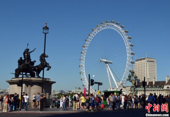 英国流行祖孙三代共度假 省钱划算还能共享天伦之乐